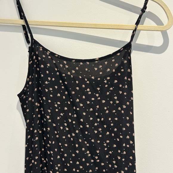 Brandy Melville Dress - Picture 2 of 2